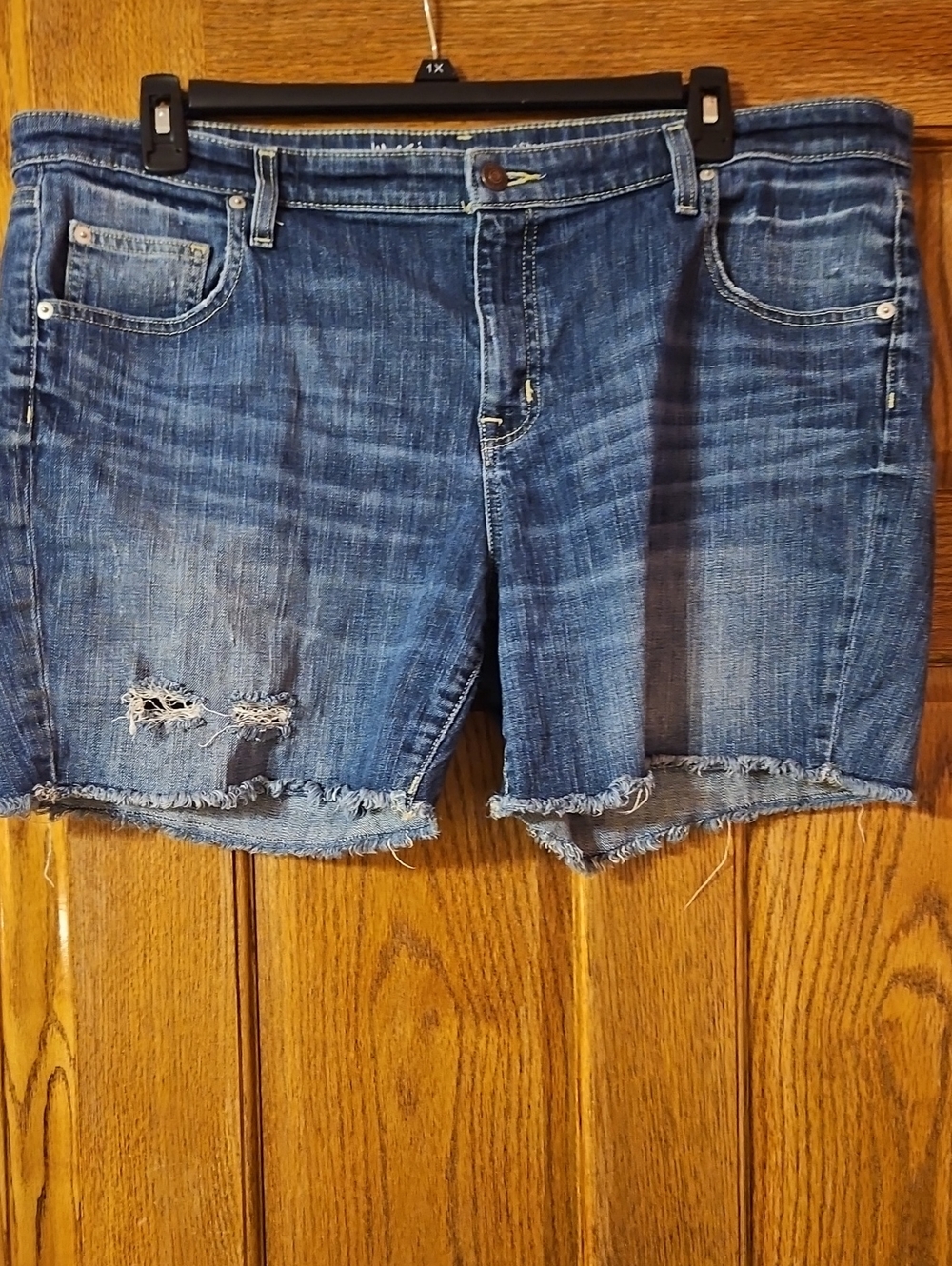 Mossimo Classic Distressed Denim Women’s Shorts - Blue